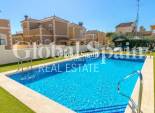 Wiederverkauf - VILLA -
ORIHUELA COSTA - Costa Blanca