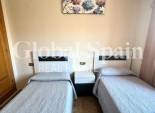 Wederverkoop - APPARTEMENT -
TORREVIEJA - Torrevieja