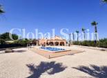 Wederverkoop - HUIS -
DOLORES - Costa Blanca