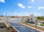 Resale - VILLA -
ORIHUELA - Inland