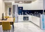 Wederverkoop - APPARTEMENT -
TORREVIEJA - Playa del Cura