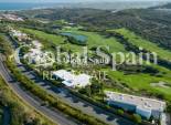 Nowo zbudowane - WILLA  -
CASARES - Pedregales