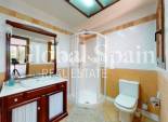 Wederverkoop - VILLA -
ELCHE - Costa Blanca