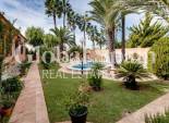 Wederverkoop - VILLA -
TORREVIEJA - San Luis