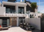 Wederverkoop - GROND -
LOS MONTESINOS - Costa Blanca