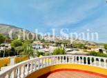 Odsprzedaż - WILLA  -
ORIHUELA - Urb. Montepinar