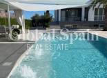 Resale - VILLA -
ORIHUELA - Inland