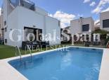 Revente - VILLA -
TORREVIEJA - Aguas Nuevas