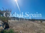 Resale - VILLA -
ORIHUELA - Los Huertos