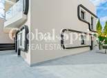 Resale - HOUSE -
TORRE DE LA HORADADA - Torre de La Horadada - Town