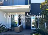 Wederverkoop - APPARTEMENT -
TORREVIEJA - Torreta Florida