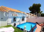 Wederverkoop - VILLA -
Orihuela Costa - Villamartin