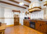 Resale - VILLA -
SAN MIGUEL DE SALINAS - Inland