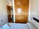 Wederverkoop - APPARTEMENT -
TORREVIEJA - Torrevieja