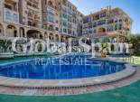 Wederverkoop - APPARTEMENT -
TORREVIEJA - Torre del moro