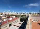 Venta - APARTAMENTO -
TORREVIEJA - Playa del Cura
