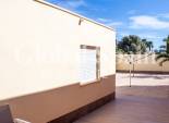 Wiederverkauf - Villa / Doppelhaushälfte -
TORREVIEJA - La Siesta - El Salado - Torreta