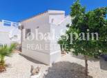 Odsprzedaż - WILLA  -
ORIHUELA COSTA - 