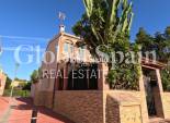 Wiederverkauf - HAUS -
TORREVIEJA - El Acequión - Los Náufragos