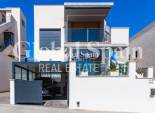 Venta - APARTAMENTO -
SAN MIGUEL DE SALINAS - Bellavista