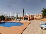 Resale - HOUSE -
HONDÓN DE LAS NIEVES - Inland
