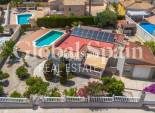 Venta - VILLA -
ROJALES - Centro de la Ciudad Quesada