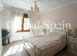 Wiederverkauf - VILLA -
ORIHUELA COSTA - CAMPOAMOR