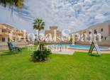 Resale - HOUSE -
ORIHUELA COSTA - Pau 26