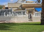 Resale - HOUSE -
ORIHUELA COSTA - LOS BALCONES - LOS ALTOS