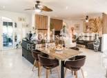 Resale - HOUSE -
LA MARINA