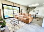 Wiederverkauf - VILLA -
VILLAMARTÍN - Costa Blanca