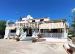 Venta - VILLA -
CREVILLENTE