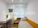 Wederverkoop - APPARTEMENT -
TORREVIEJA - Center