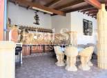 Resale - VILLA -
ORIHUELA COSTA - Villamartin