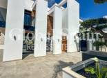 Wiederverkauf - VILLA -
ORIHUELA COSTA - VILLAMARTÍN