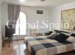 Odsprzedaż - WILLA  -
TORREVIEJA - 