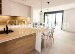 Resale - PENTHOUSE -
LO PAGÁN