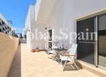Wederverkoop - VILLA -
CIUDAD QUESADA