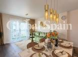 Wederverkoop - APPARTEMENT -
TORREVIEJA - Torrevieja