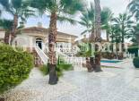 Resale - Villa -
ORIHUELA - Benferri