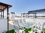 Wederverkoop - HUIS -
TORREVIEJA - LOS BALCONES - LOS ALTOS