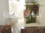 Odsprzedaż - WILLA  -
TORREVIEJA - 