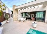 Venta - VILLA -
SAN MIGUEL DE SALINAS - Urbanizacion Blue Lagoon