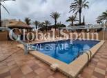 Revente - VILLA -
ORIHUELA - Inland