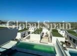 Resale - VILLA -
ROJALES - Inland