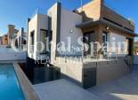 Neubau - Villa -
TORREVIEJA - La Mata