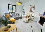 Odsprzedaż - WILLA  -
TORREVIEJA - 