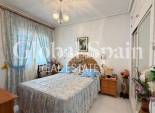 Wiederverkauf - WOHNUNG -
TORREVIEJA - Torreblanca