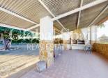 Resale - VILLA -
ORIHUELA