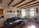 Revente - VILLA -
ORIHUELA COSTA - VILLAMARTÍN